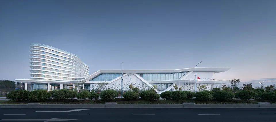 东南大学南京邦建都市建筑设计禄口空港新城综合文化中心