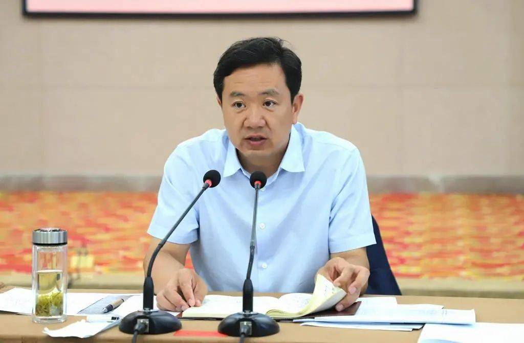 王志成要求,全县各级各部门要提高政治站位,增强做好优化营商环境工作