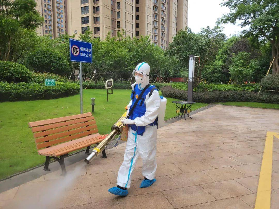 这场疫情防控主动战他们熟练的让人心疼