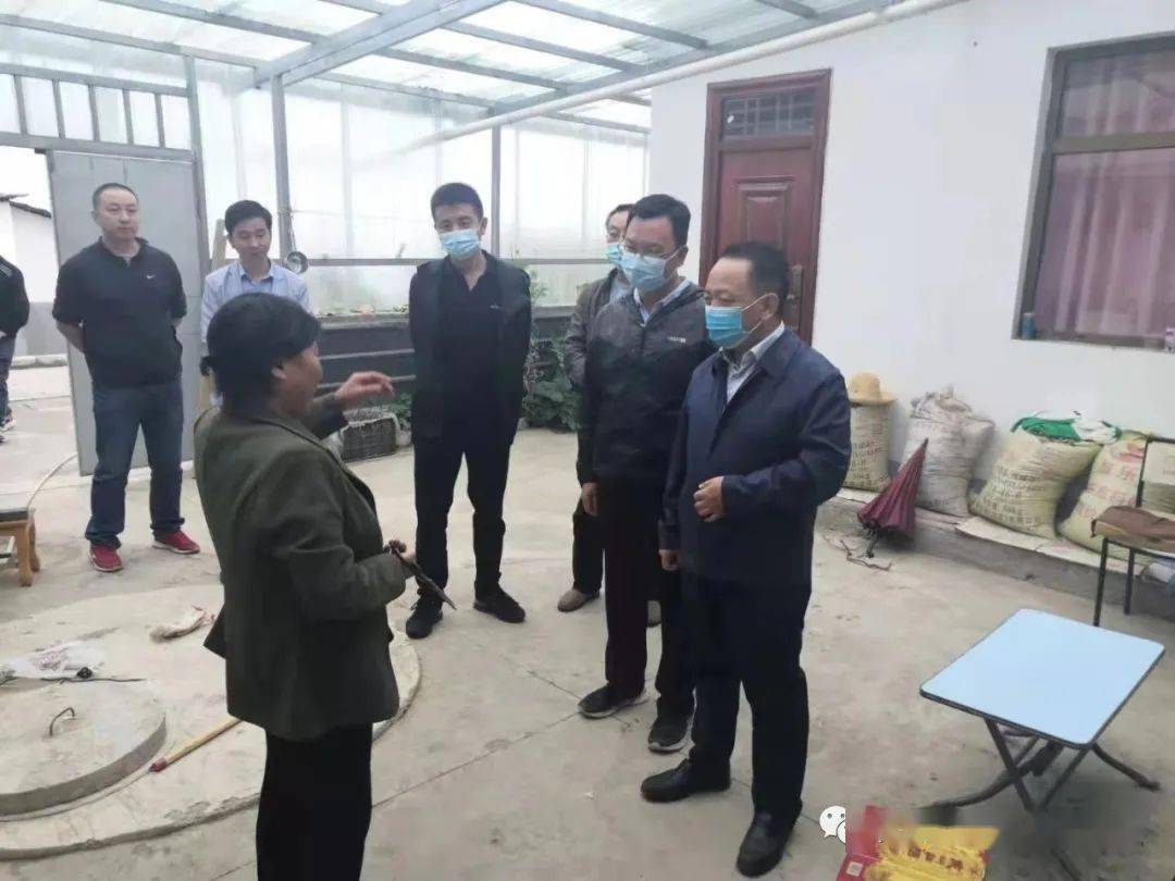 我为群众办实事张春晖在草坪乡开展疫情防控和疫苗接种情况排查督导