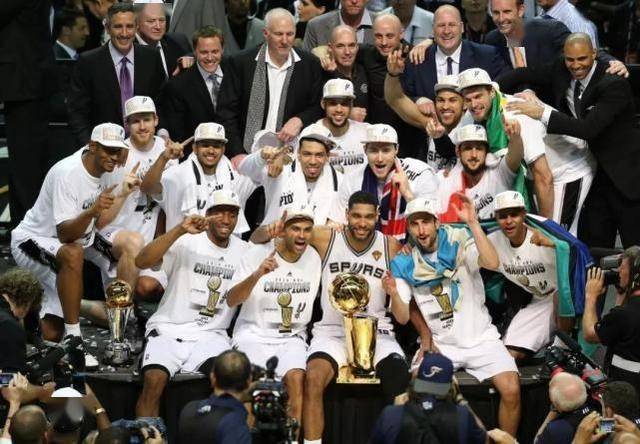 gdp组合历史地位揭秘_下克上 来看nba历史上的黑八奇迹(2)