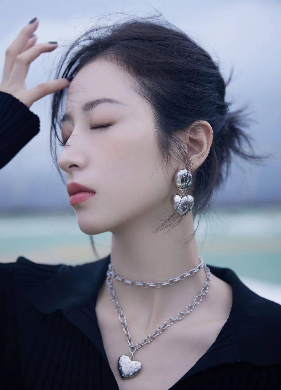 蕾蕾|救命！周雨彤怎么这么会穿？！跟她一起做时髦打工人！