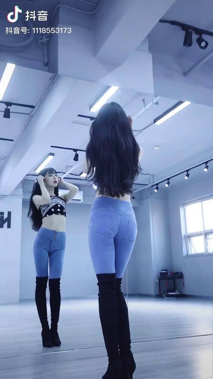 你呀你冻我心房酸我眼眶王牌主播请出战隔岸扭胯舞隔岸