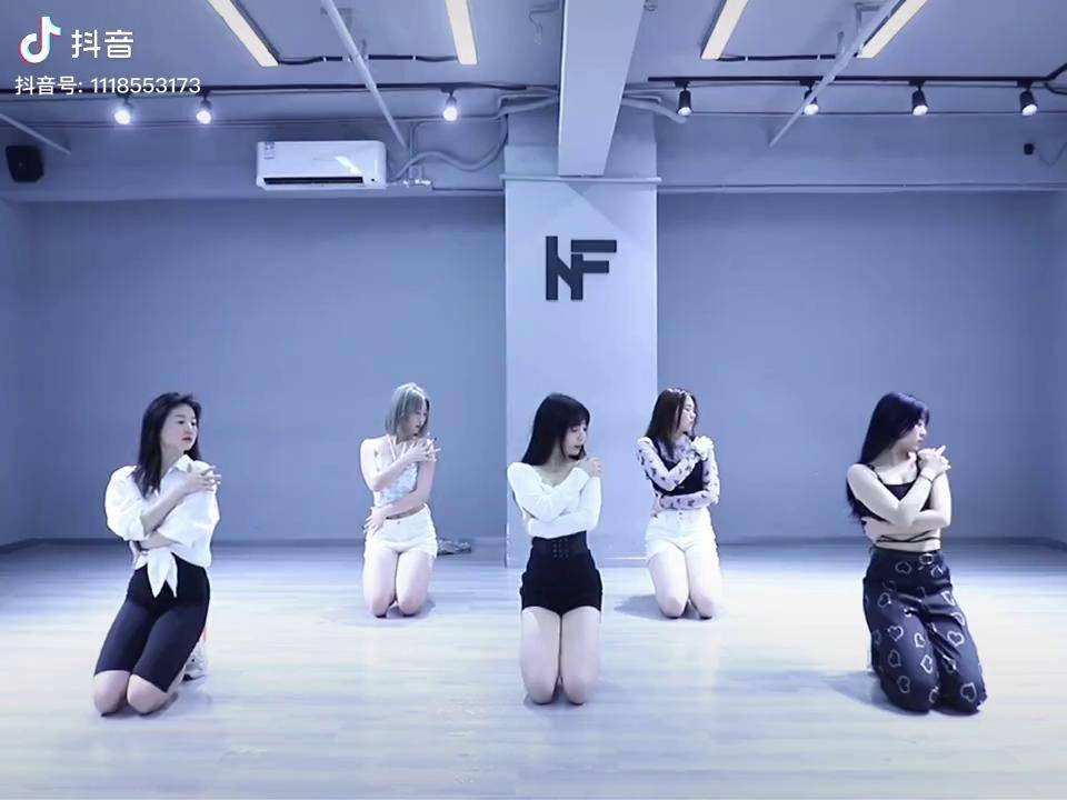 我们够辣嘛goodnightkiss晚安吻女团舞原创富崽