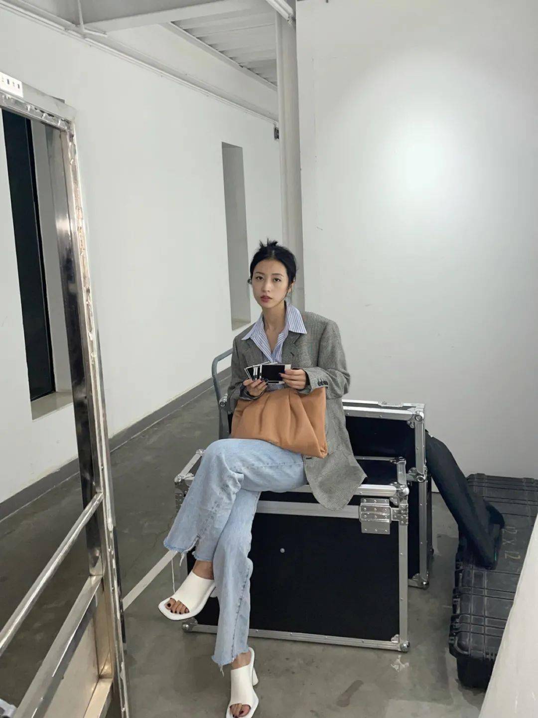 蕾蕾|救命！周雨彤怎么这么会穿？！跟她一起做时髦打工人！