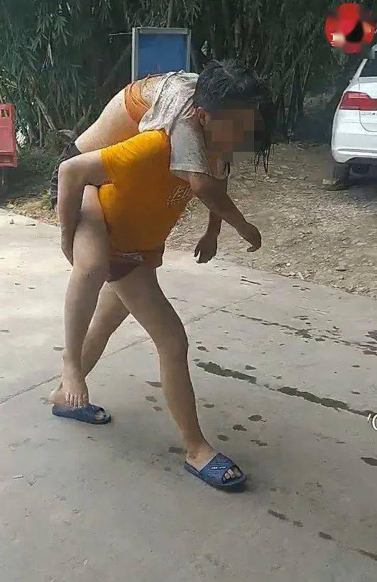 随后,两名落水女生被打捞上岸.经确认,两名落水女生均已死亡.