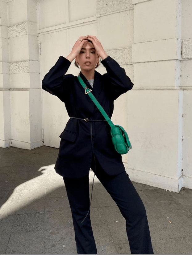 科技|2021年度最火的科技绿色，谁穿谁高级