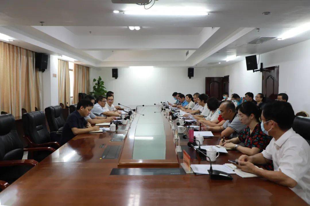 省卫健委主任周长强到白沙调研