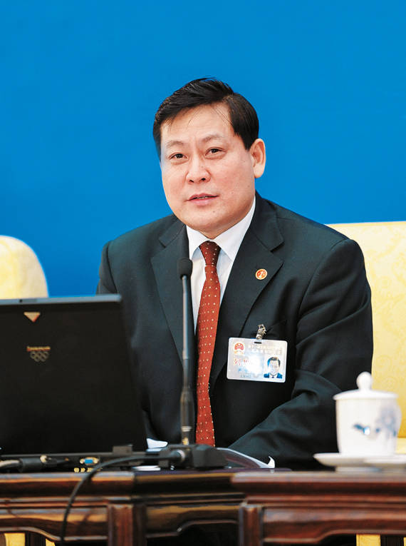 加力经济平稳运行——专访全国人大常委会委员,全国人大财经委副主任