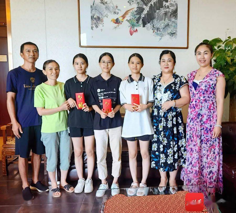 神同步海南3胞胎姐妹考上同一所大学