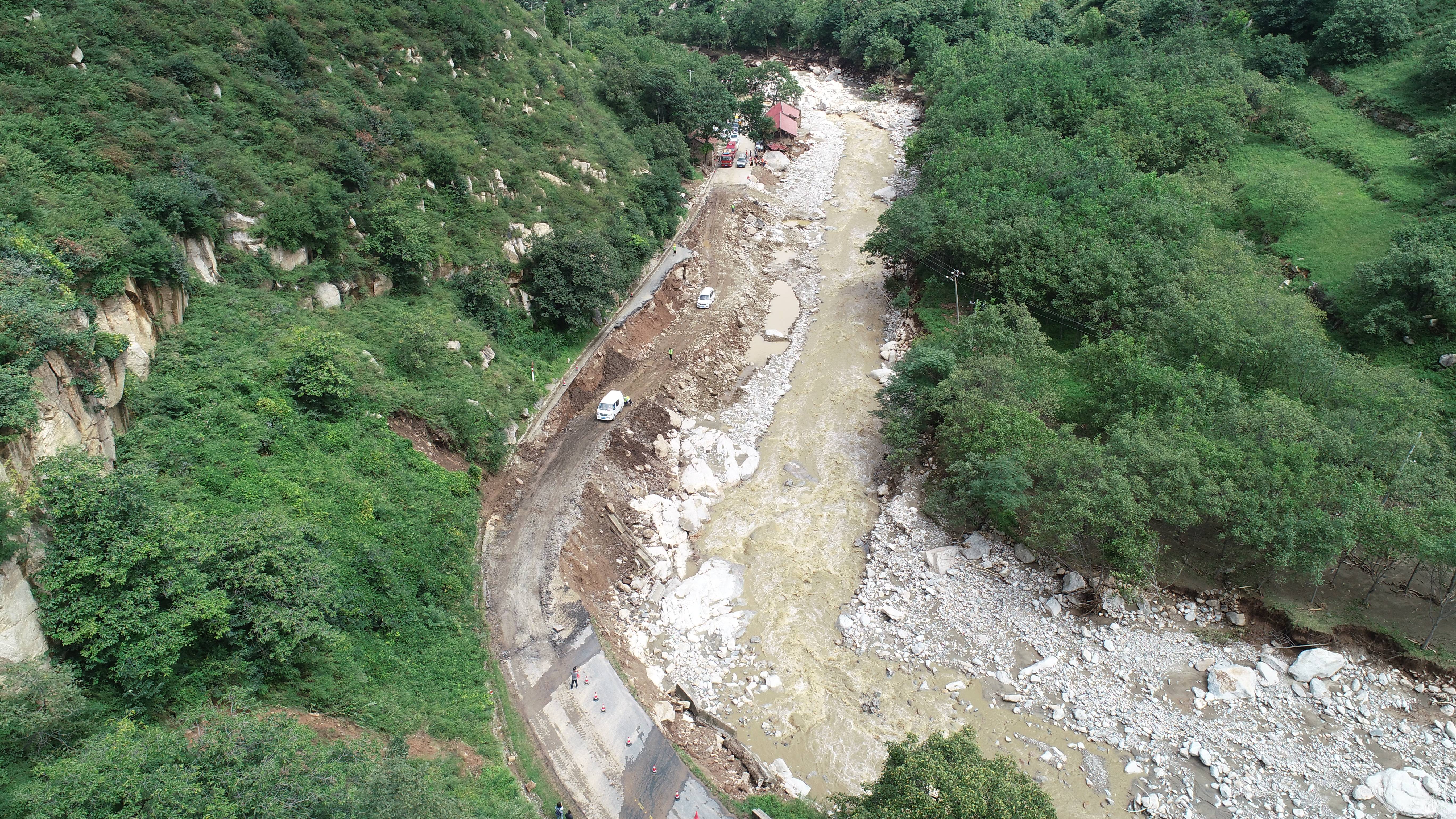 陕西蓝田暴雨致基础设施损毁严重