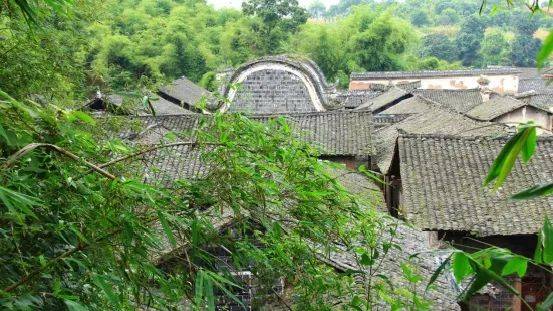 地址:重慶市江津區塘河鎮石龍門村周邊景點:塘河古鎮,石龍門莊園