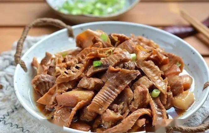 笋干泡发的正确方法油焖 535346497cd54f44a1bc485953172fb5.jpeg