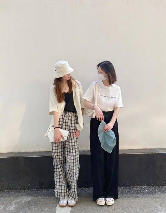 潮流服饰公众号 8ee1ed3222e84cd99c3f768875190717.jpeg