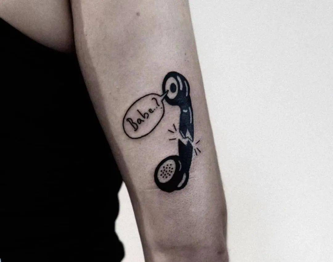 千里传音筒电话纹身