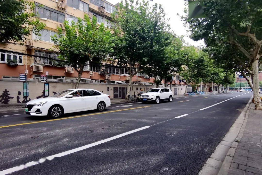 天山支路(古北路-芙蓉江路)随着地铁15号线娄山关路站周边道路交通