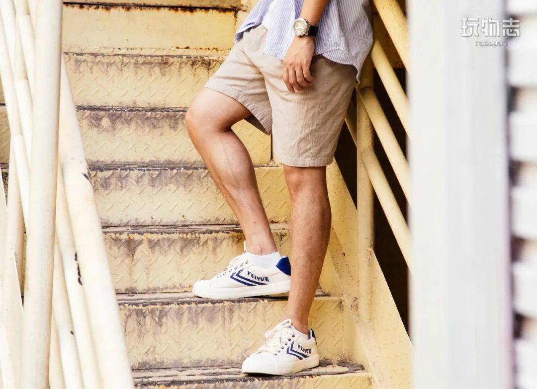 国货|这双不到 100 元的国货小白鞋,到底能有多百搭?