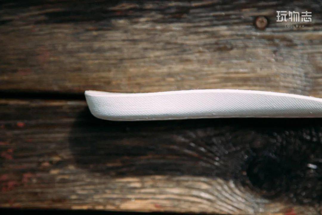 国货|这双不到 100 元的国货小白鞋,到底能有多百搭?