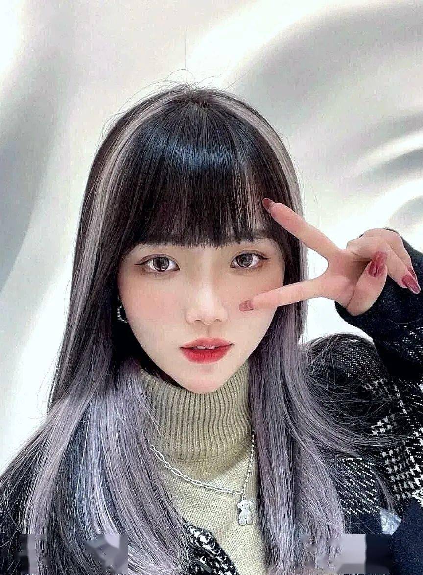 巨流行的"发带染发"你觉得丑吗?