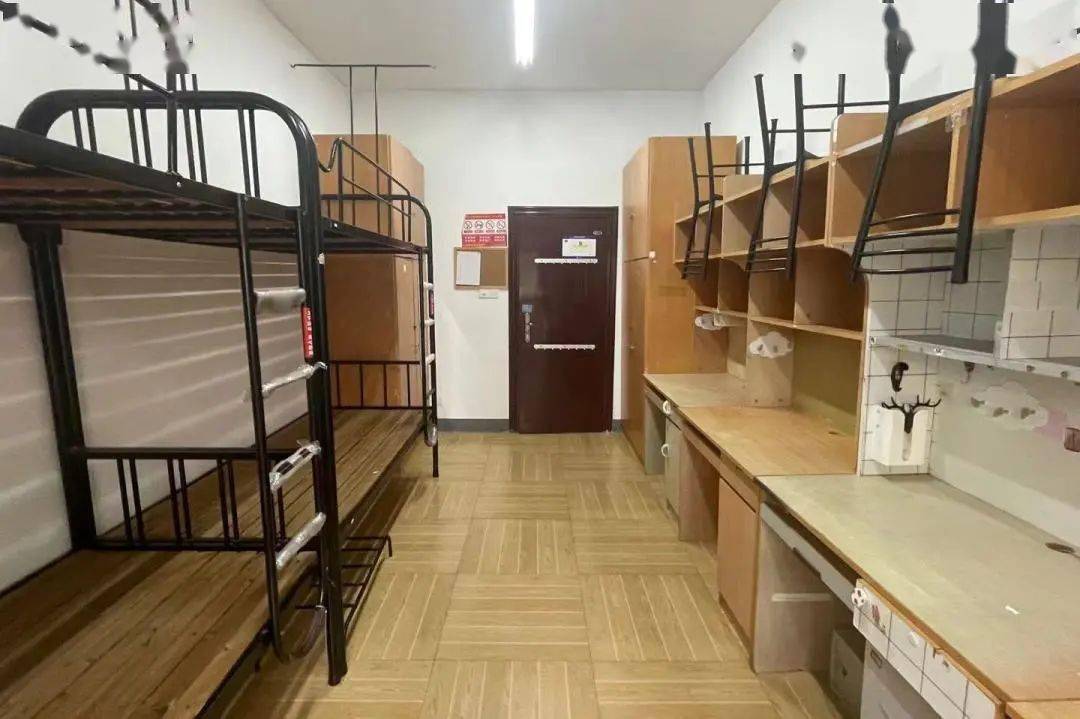 延长校区北门外公寓地理位置:广中路805号上海大学延长校区学生公寓