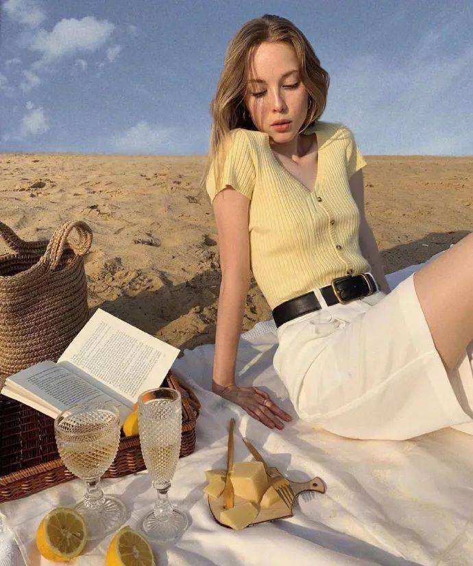 夏末秋|真人示范 | 夏末秋初，不同颜色这样穿，时髦高级还显白！