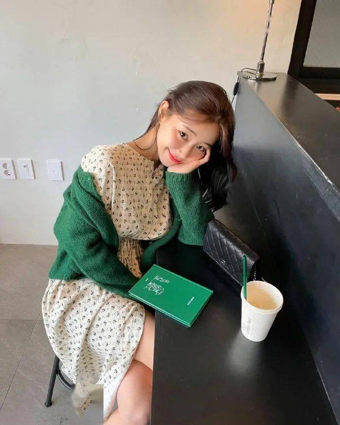 夏末秋|真人示范 | 夏末秋初,不同颜色这样穿,时髦高级还显白!