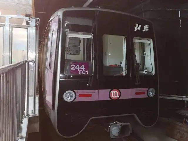 北京地铁14号线 列车图片