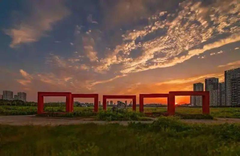 摄影用的天气预报 3a85c8d0268148b5b623159d9e50ddaf.jpeg