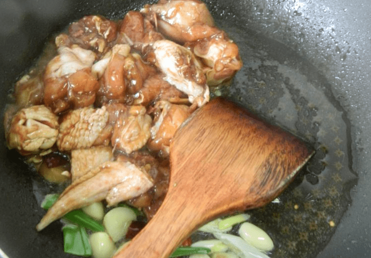 怎么做鸡腿才好吃不腻 b01f28b06a9546b49492ec965a31853d.png