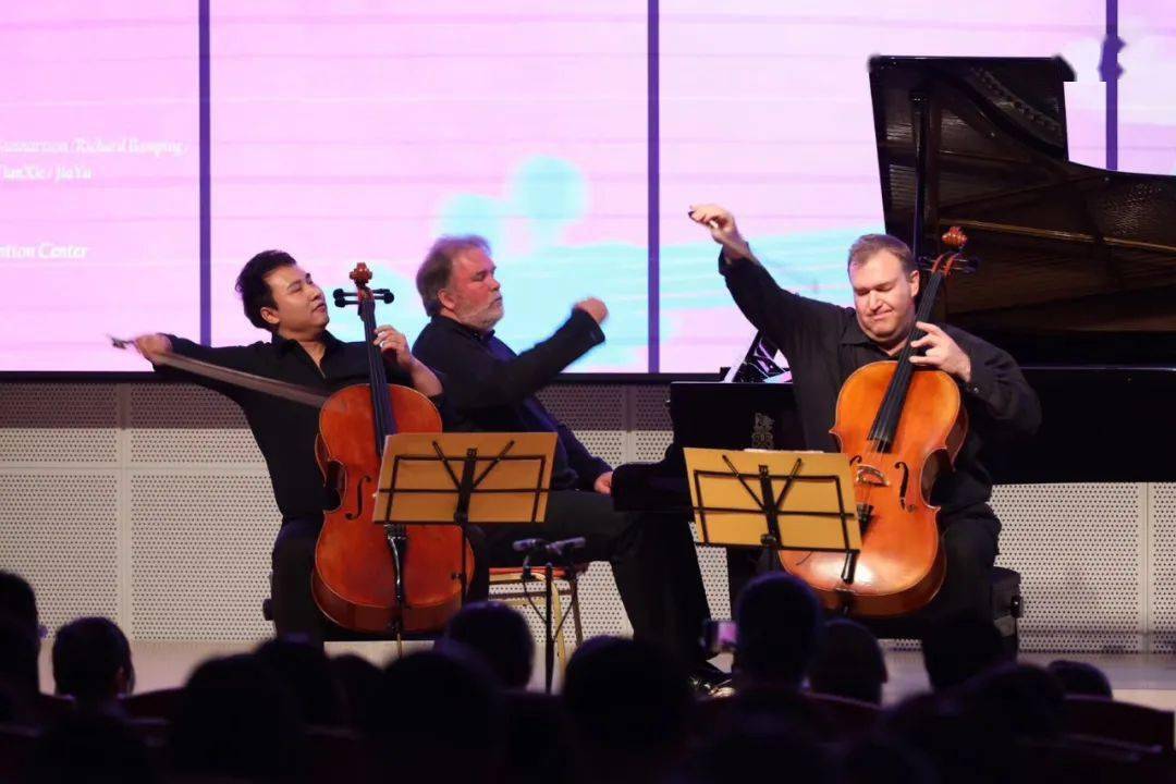 大提新纪元人物披荆斩棘的青年大提琴家谢添