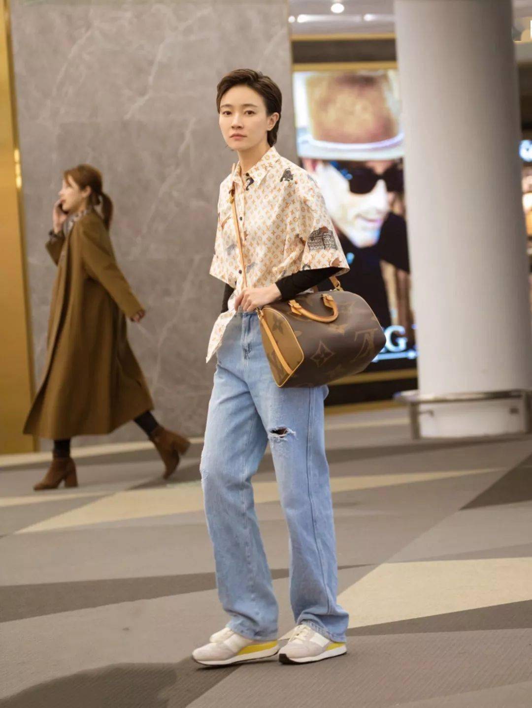 视觉|“衬衫 + 阔腿裤”才是真爱CP呀，夏末初秋就这样穿!