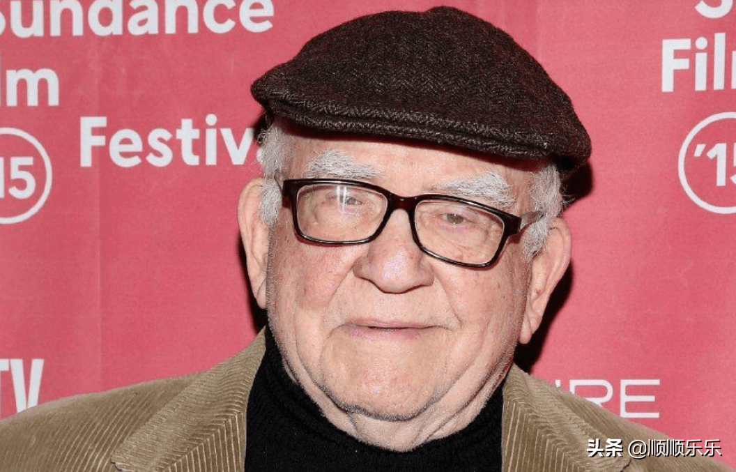 飞屋环游记卡尔配音演员去世,《逗逗的日记》是他最后一部作品