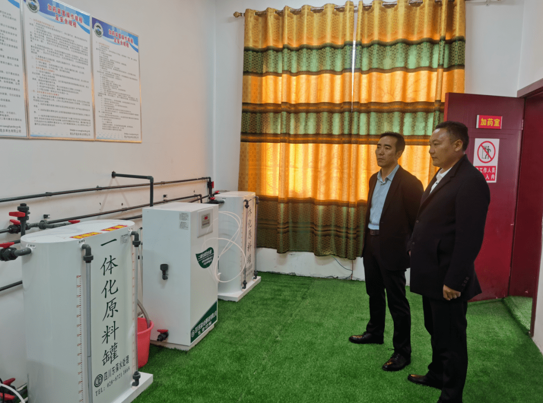 县委副书记,县长旺堆考察调研县城供水工作