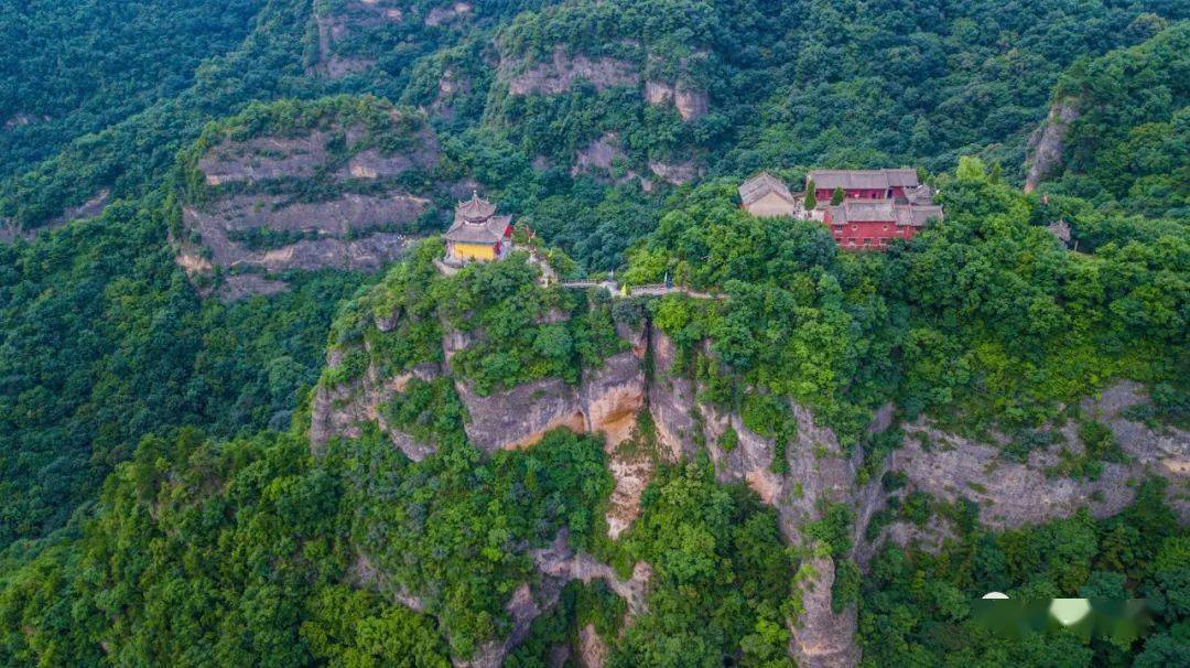 崆峒山全景图片