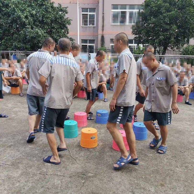 南昌监狱一监区在服刑人员中开展从心开始奔向新生团体心理拓展活动