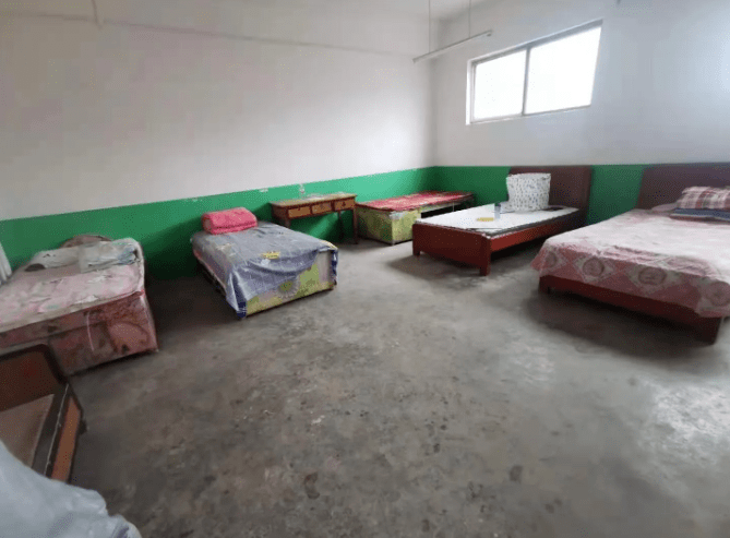 苦逼的乡村教师宿舍