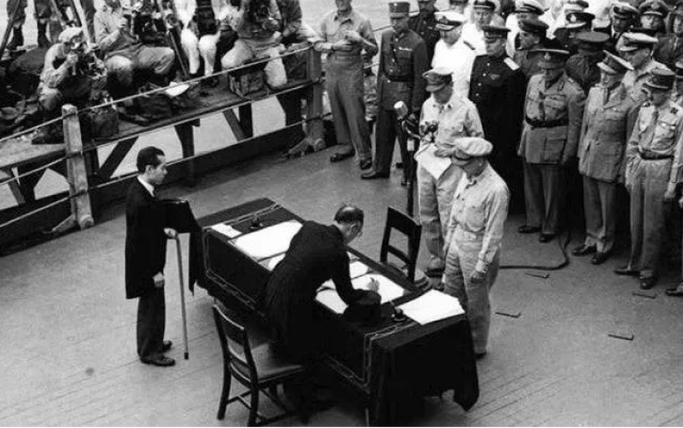 这位上海老克勒是最后一位东京审判全程见证者,当年他亲手将南京大