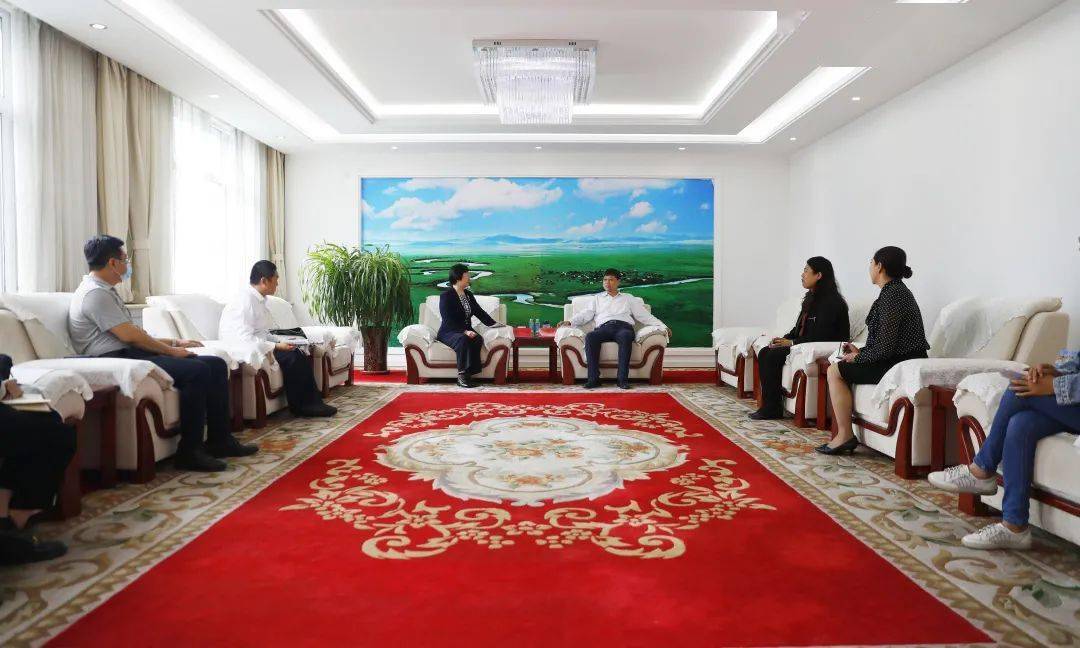 金满仓会见呼和浩特市副市长晓芳一行