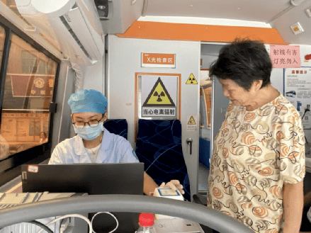 接种|“你打疫苗了吗？”松洲街卫生服务中心新冠疫苗接种车来了！