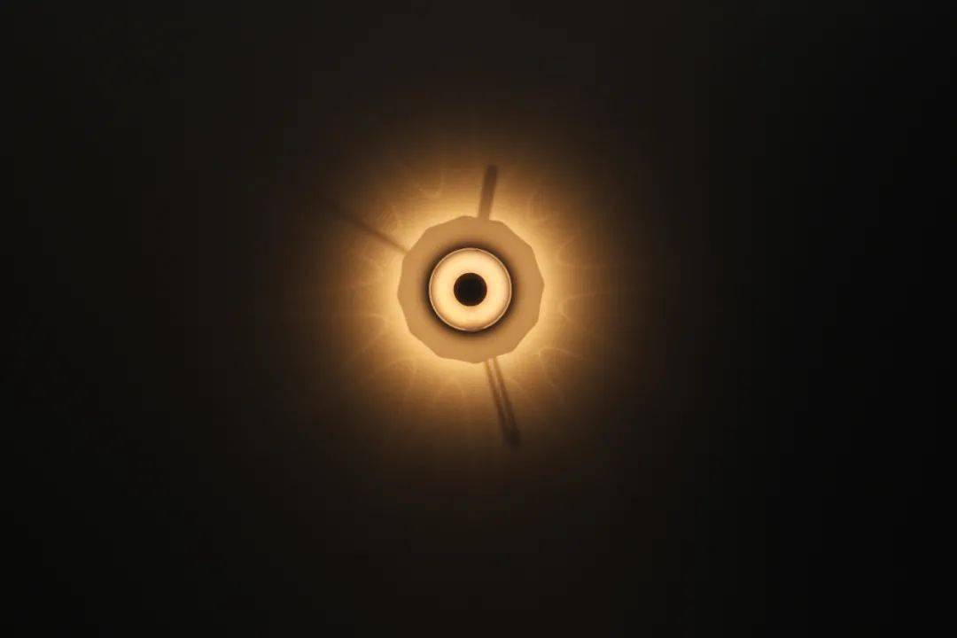 光影时钟灯关于时间有这样一种浪漫的表达