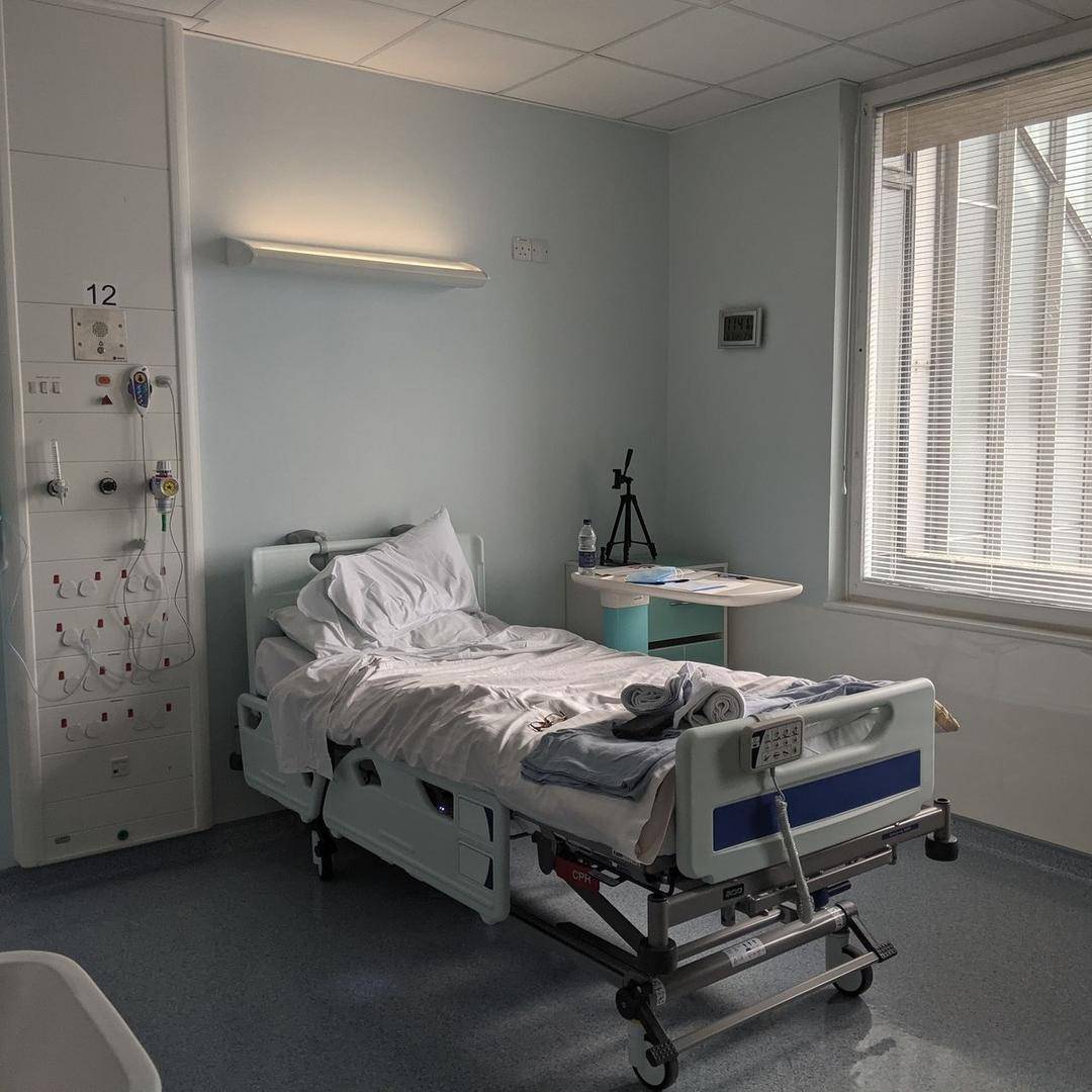 试验|英国23岁小伙自愿感染新冠：为更好了解这种病毒参与试验，获6000英镑报酬