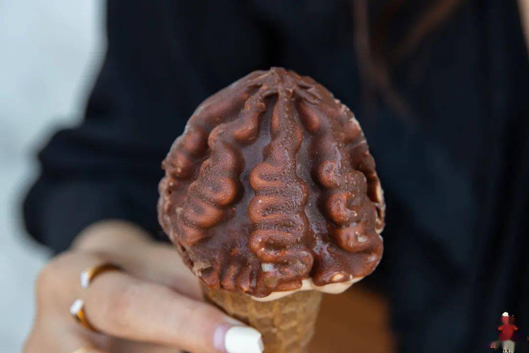 爆筒上市啦 #叮——请你吃冰淇淋德氏爆筒冰淇淋终于来啦从头到脚,从
