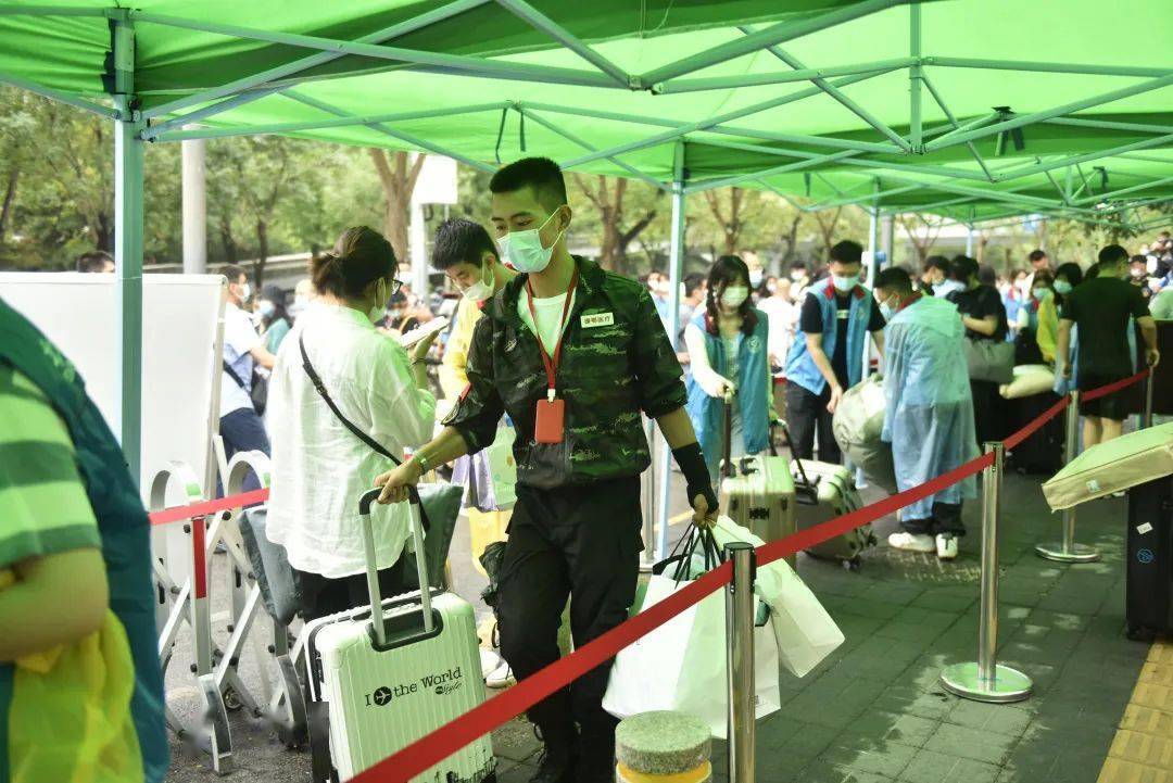 开学典礼现场直击迎新高清大图来袭