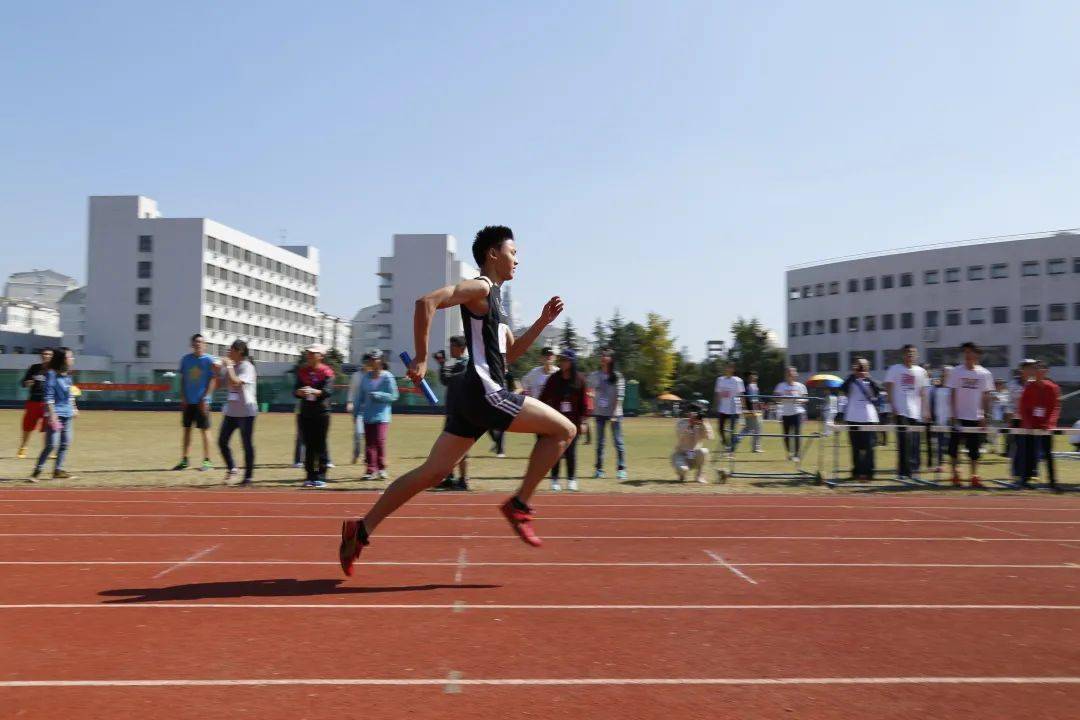 先来个北大选手——王禛阳.