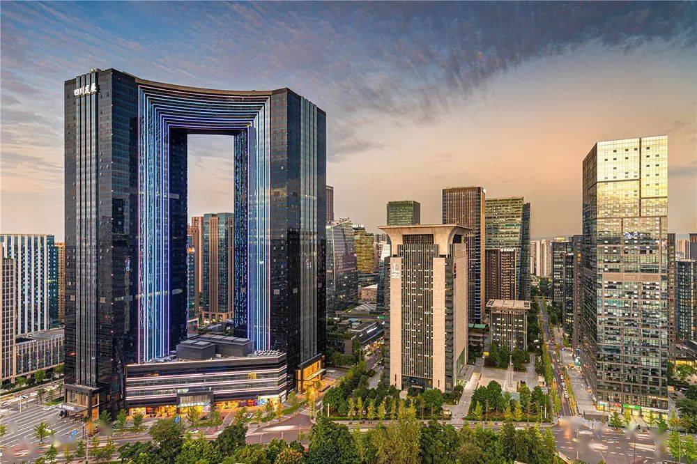 在光与影中来成都成华邂逅这场绝美的摄影展吧成华融媒