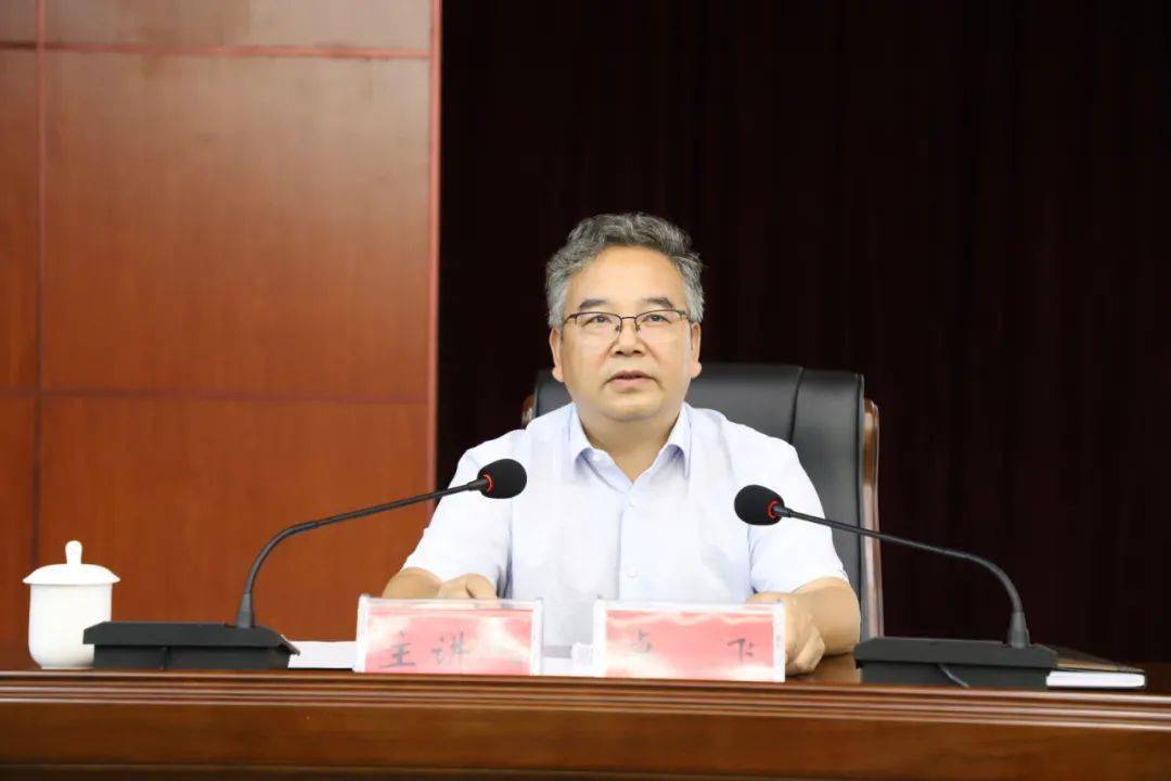 卓飞副主任围绕《大力实施"强省会"五年行动 奋力开