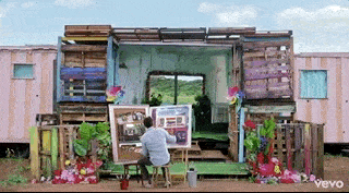 The|这“贱”人,身边美女如云