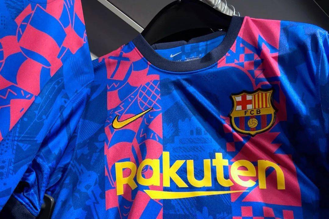 巴塞罗那2021/22赛季欧冠球衣实物曝光