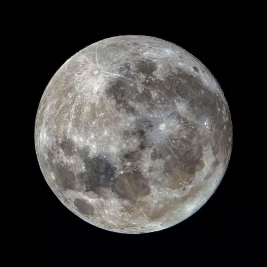 在月下把酒言欢,但我们也想讲讲科学,带大家走进想象中的月亮,和真实