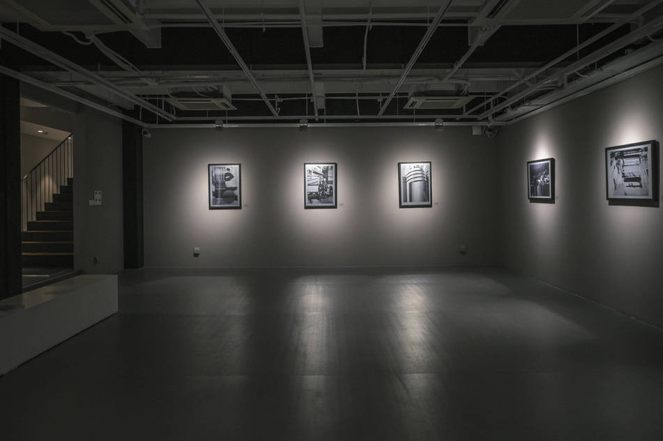 季成|看展览｜西由浩与森山大道：新宿的真实与虚拟